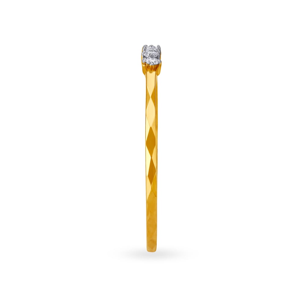 Elegant 18 Karat Yellow Gold And Diamond Finger Ring,,hi-res image number null