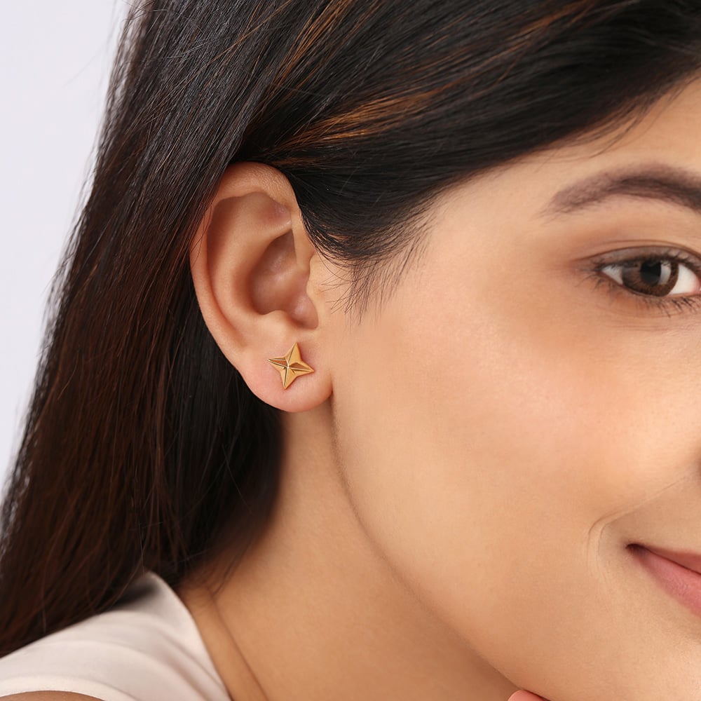 Star struck Symphony 14KT Gold Stud Earrings,,hi-res image number null