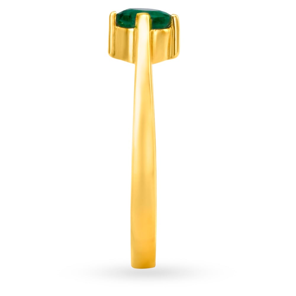 Gleaming Green Emerald Finger Ring,,hi-res image number null