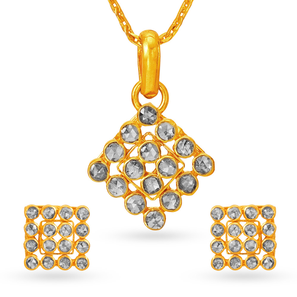 Aesthetic Pendant and Earrings Set with Un-cut Diamonds