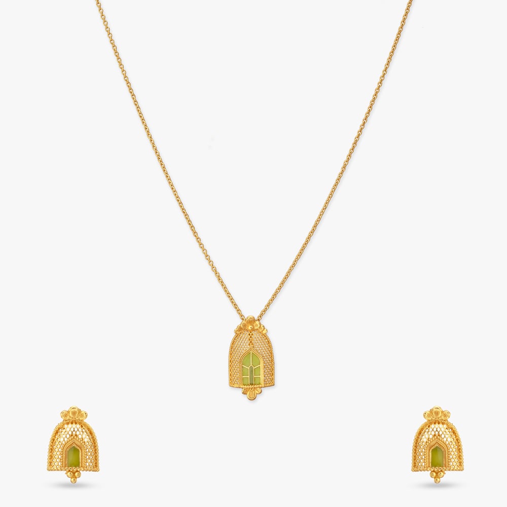 

Royal Arch Gold Pendant with Chain and Earrings Set