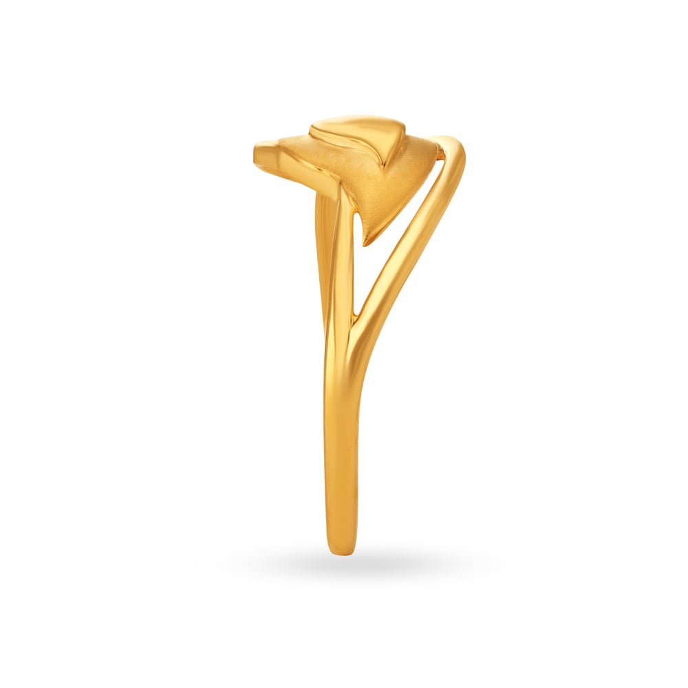 Refreshing 22 Karat Yellow Gold Leaf Finger Ring,,hi-res image number null