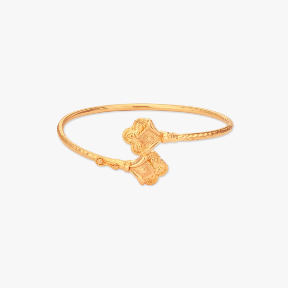 Alpona Grace Loha Gold Bangle,,hi-res image number null