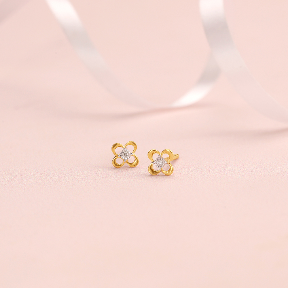 Floral Glow 14 Kt Gold and Diamond Stud Earrings,,hi-res image number null