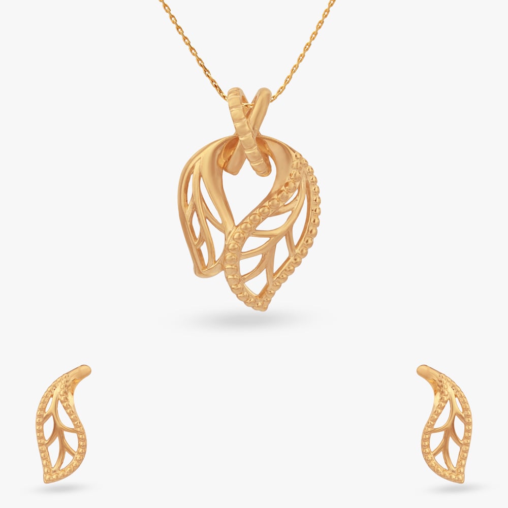 

Elegant Vines Gold Pendant and Earrings Set