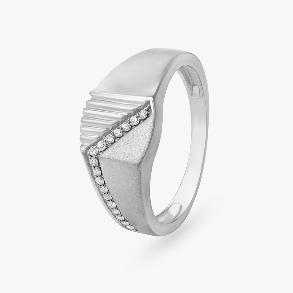 Stylish Diamond Ring