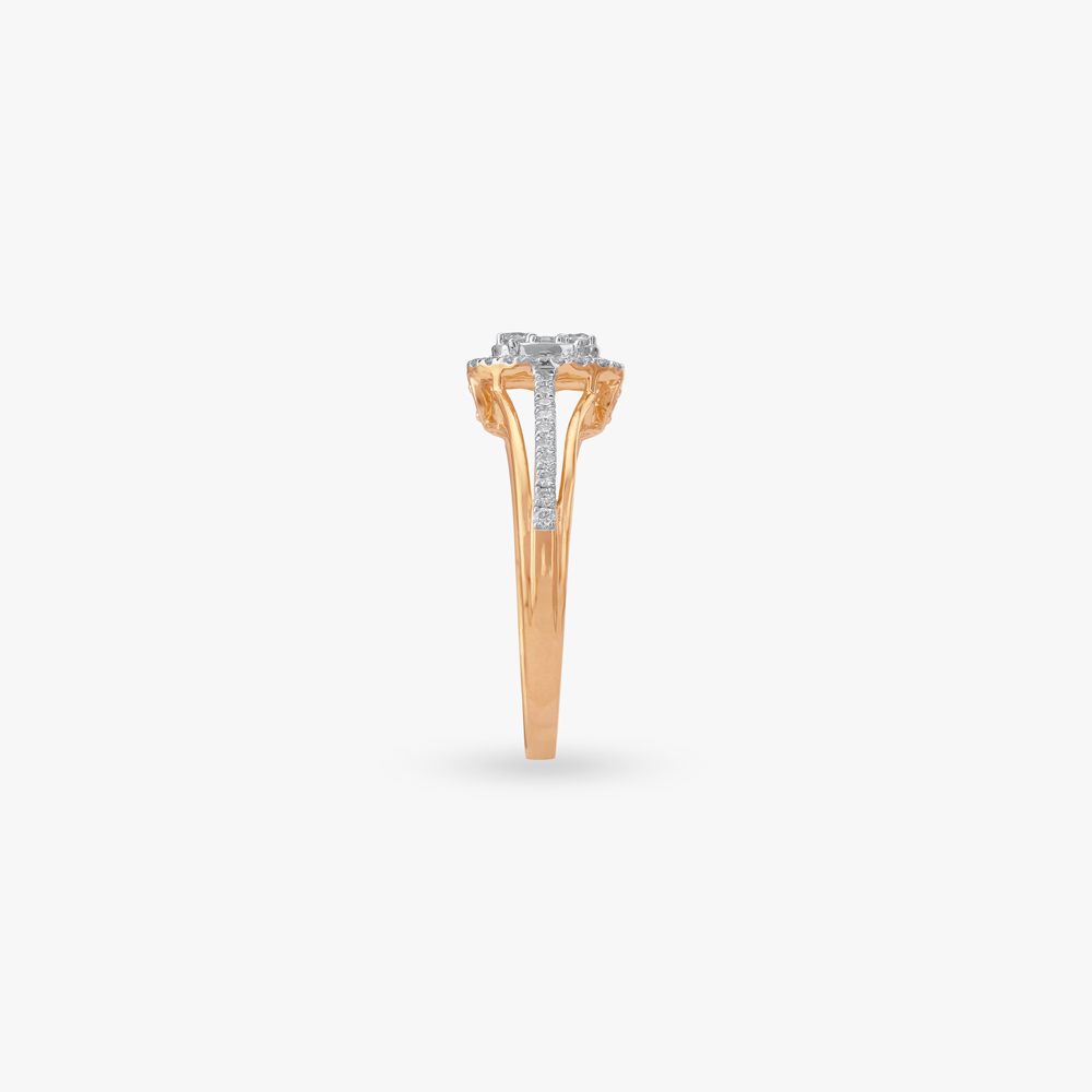 Oval Halo Diamond Ring,,hi-res image number null