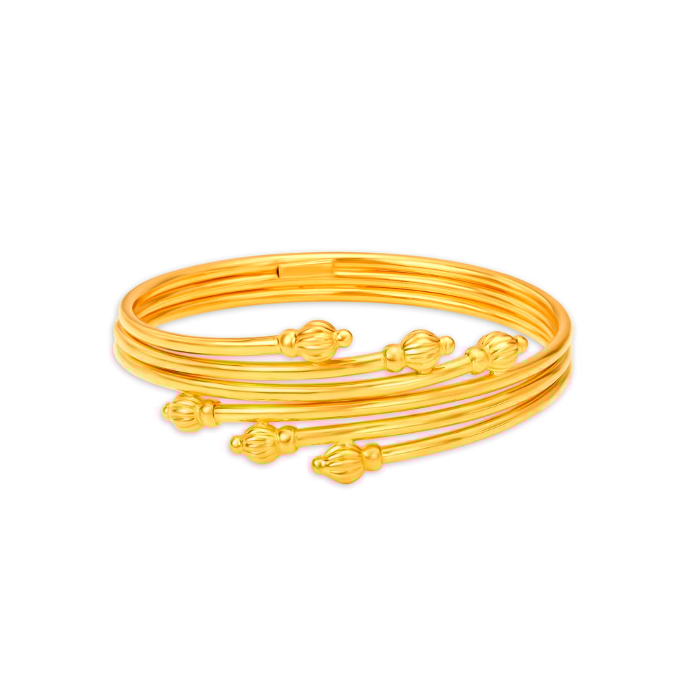 

Beautiful Gold Bangle