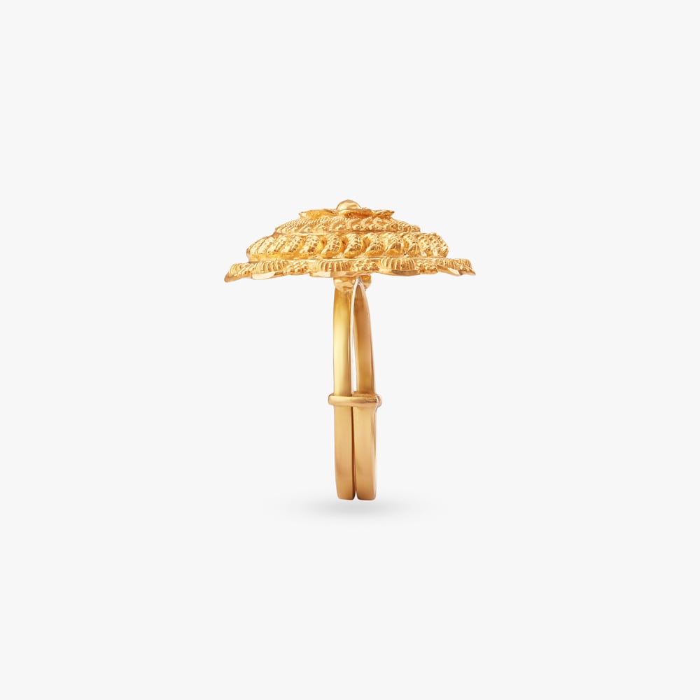 Opulent Heritage Gold Ring,,hi-res image number null