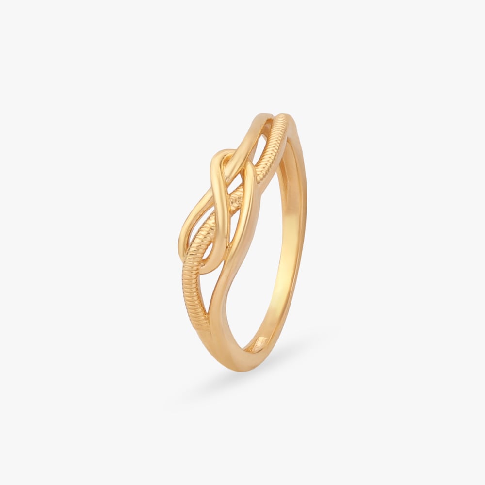 

Entwine Curve Gold Ring