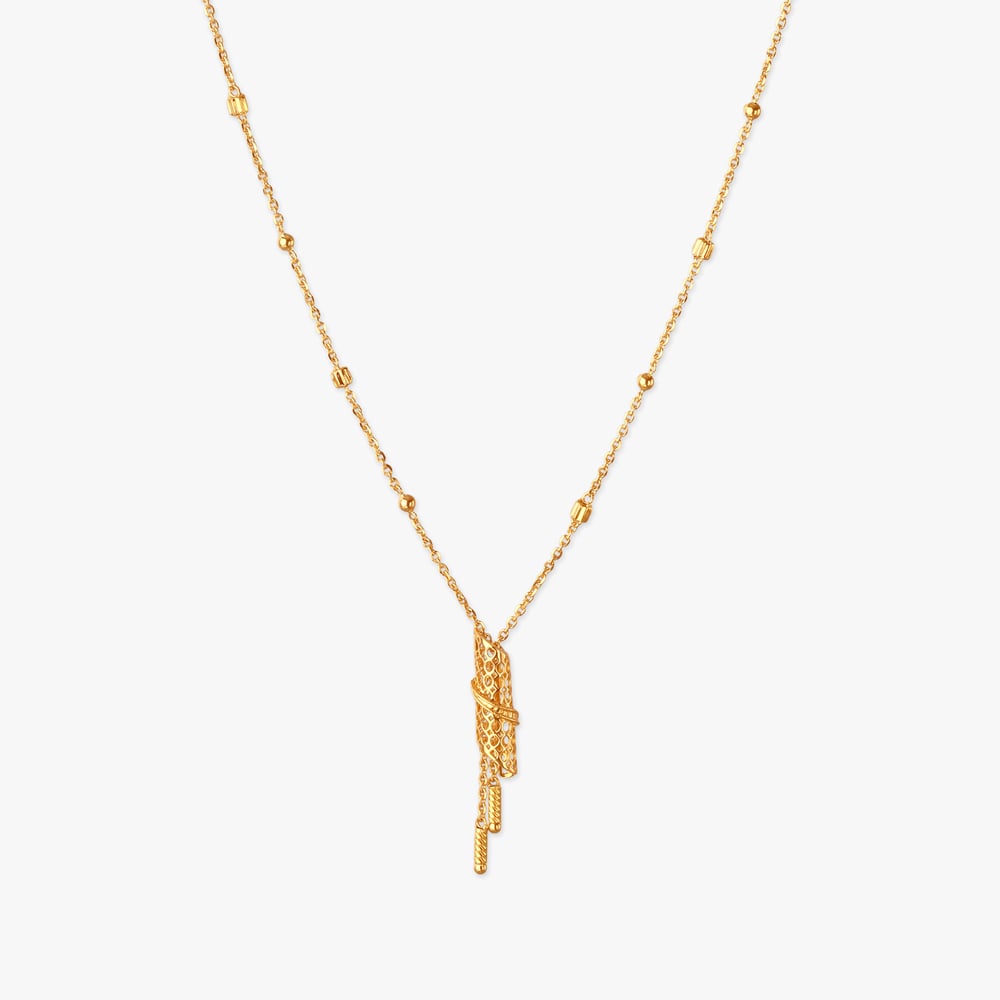 

Knotted Chic Gold Pendant with Chain