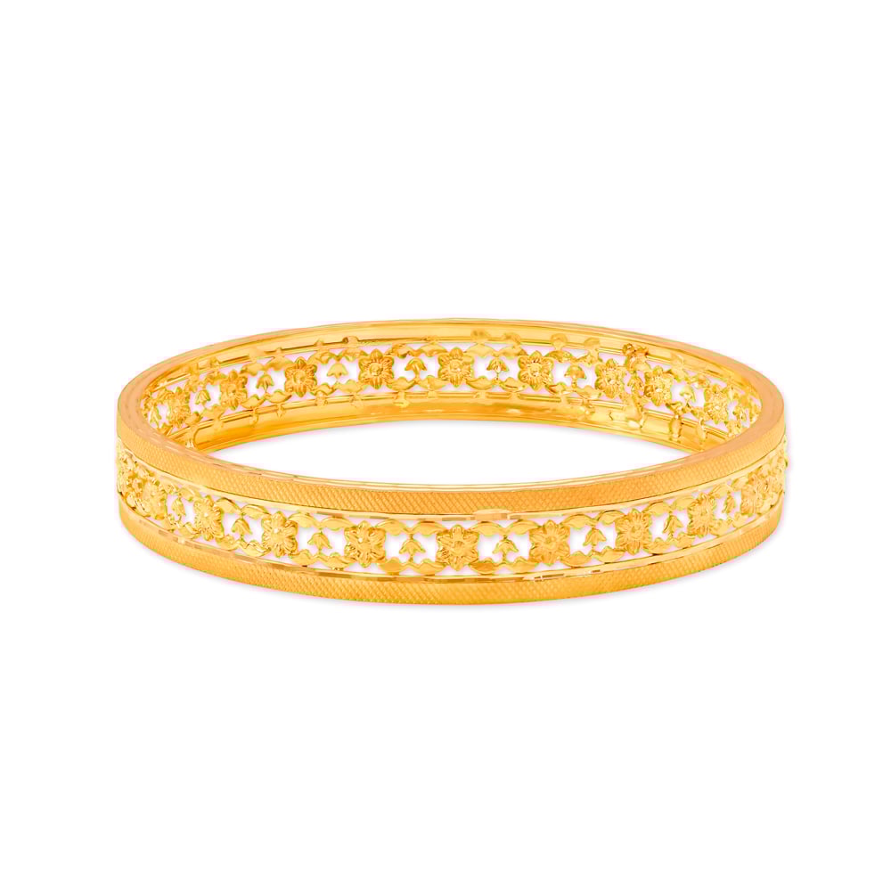 

Gorgeous Floral Bangle