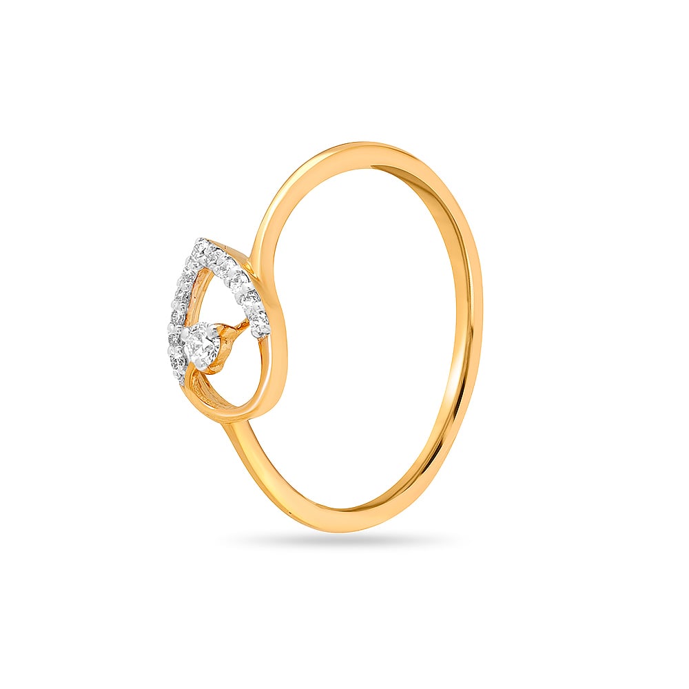 18 KT Yellow Gold Leafy Radiance Diamond Ring