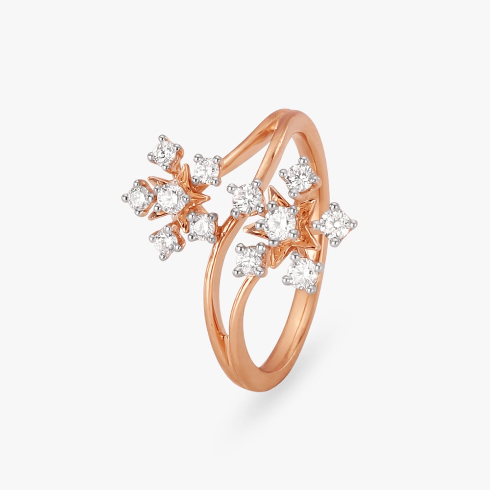 

Bedazzling Diamond Finger Ring