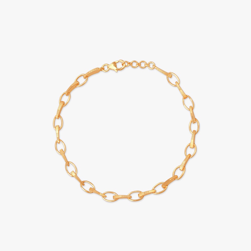

Textured Loop Gold Bracelet