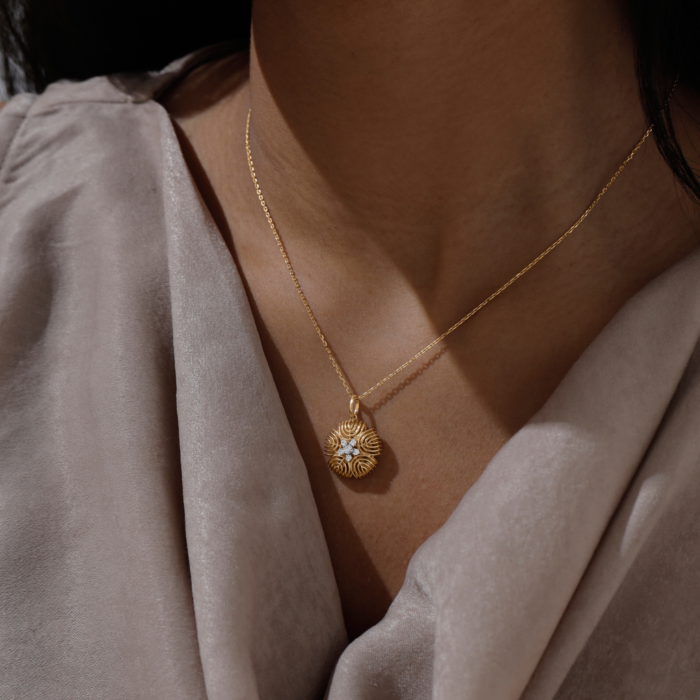 Sculpted Aura Diamond Pendant,,hi-res image number null