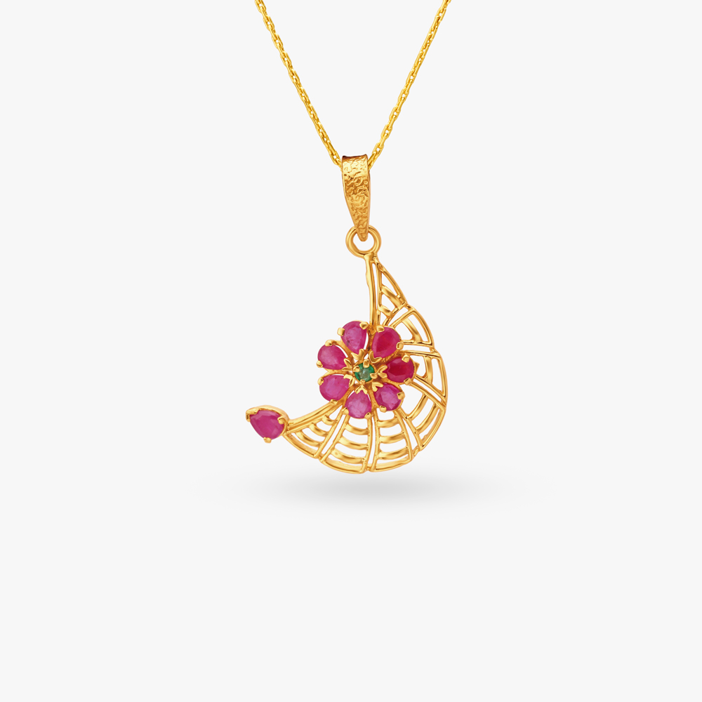 Grandeur Gold Pendant and Earrings Set,,hi-res image number null