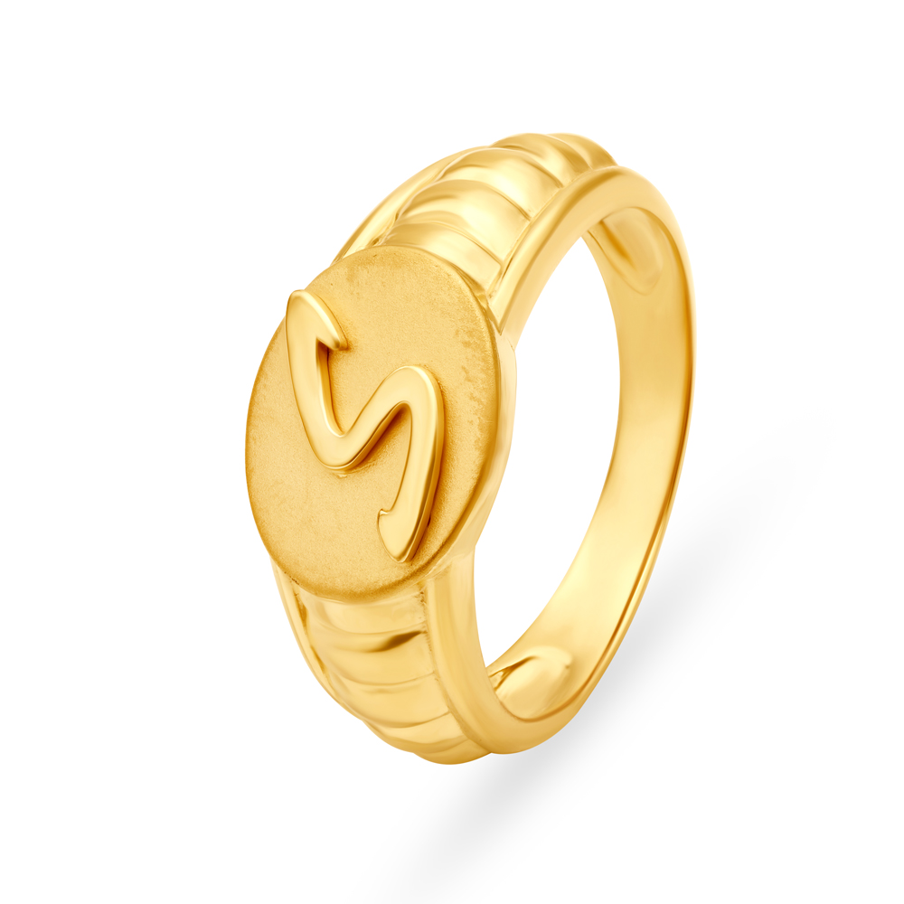 Elevated 22 Karat Yellow Gold Alphabet S Finger Ring