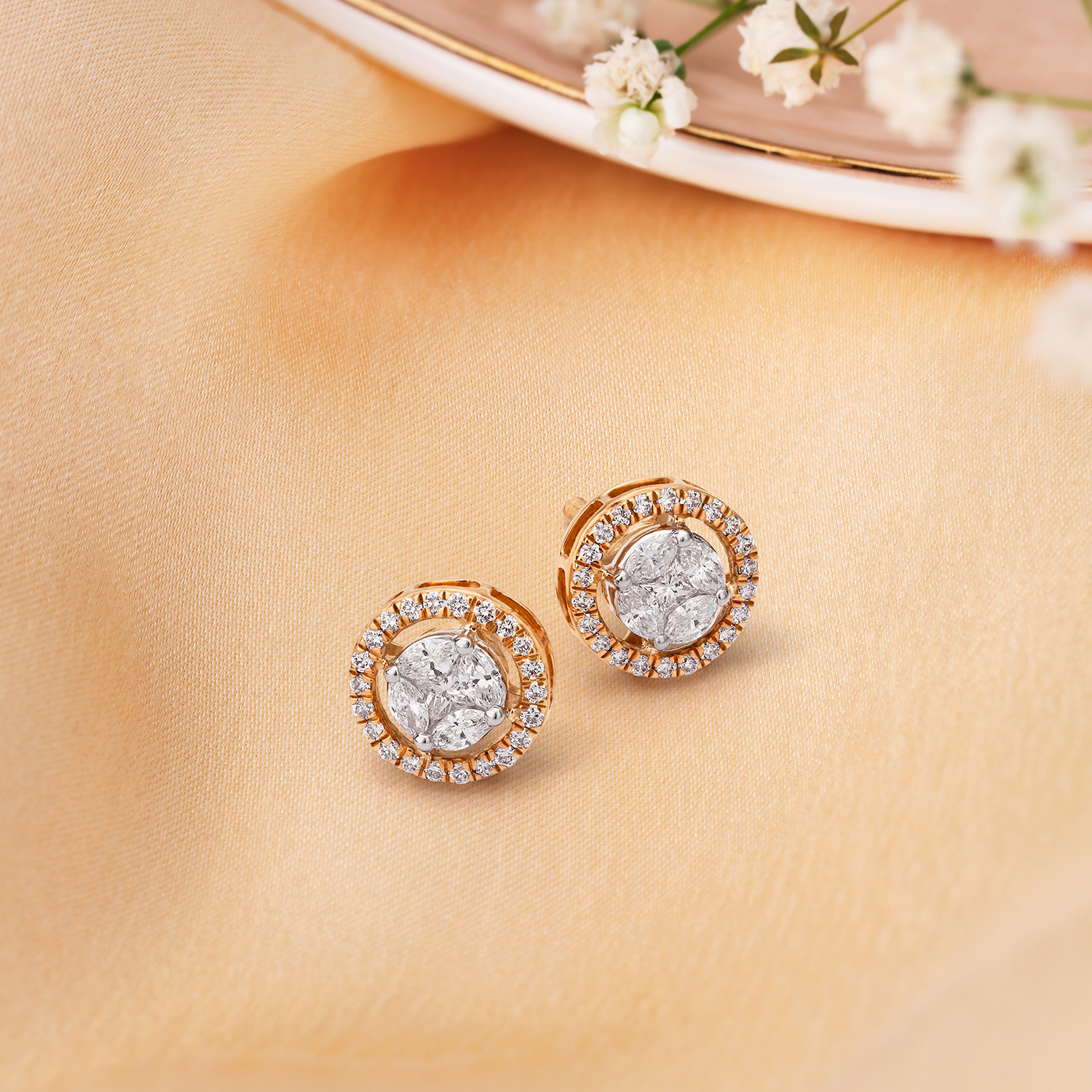Mia by Tanishq 14 KT Rose Gold Triangular Diamond Stud Earrings Rose Gold  14kt Stud Earring Price in India  Buy Mia by Tanishq 14 KT Rose Gold  Triangular Diamond Stud Earrings