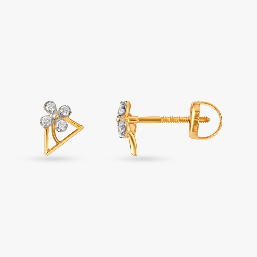 Distinctive Simplicity Floral Diamond Stud Earrings,,hi-res image number null