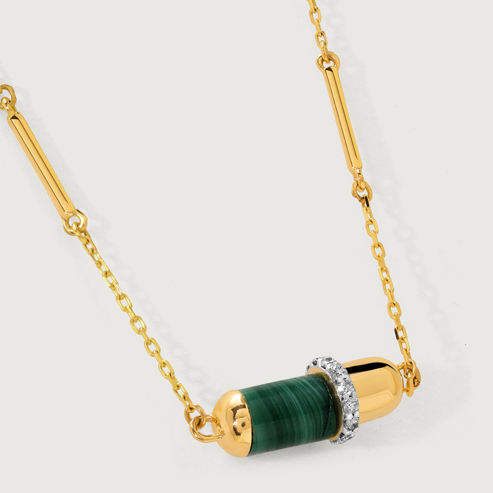 Luxe Illusions 14KT Diamond Pendant with chain,,hi-res image number null