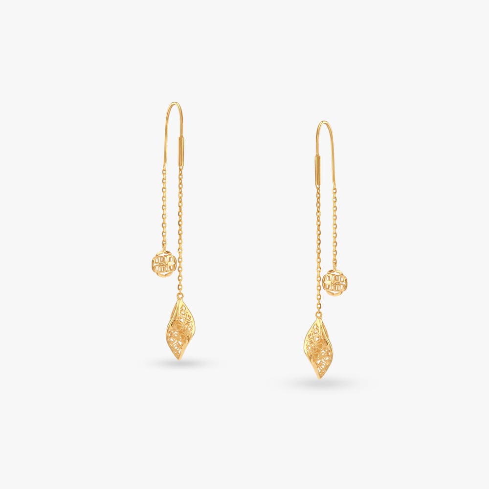 

Chic Filigree Gold Drop Earrings