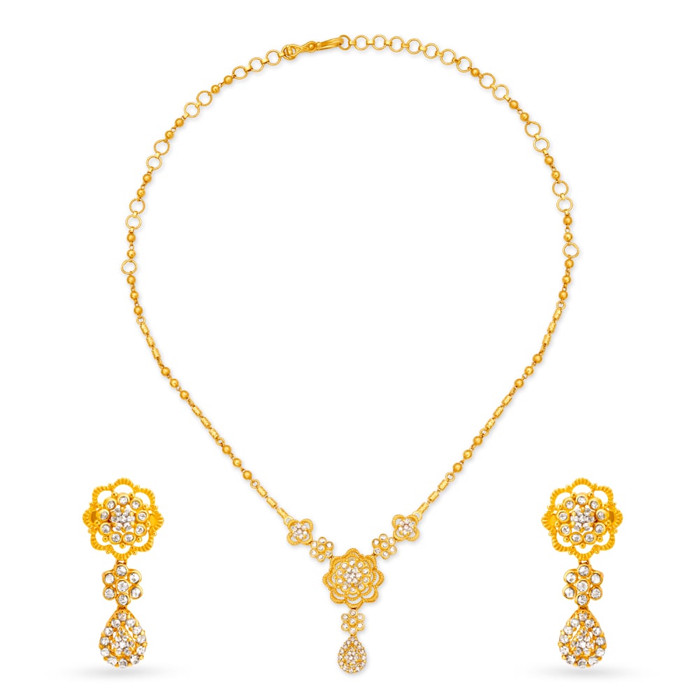

Demure Pendant with Chain and Earrings Set with Un-cut Diamonds
