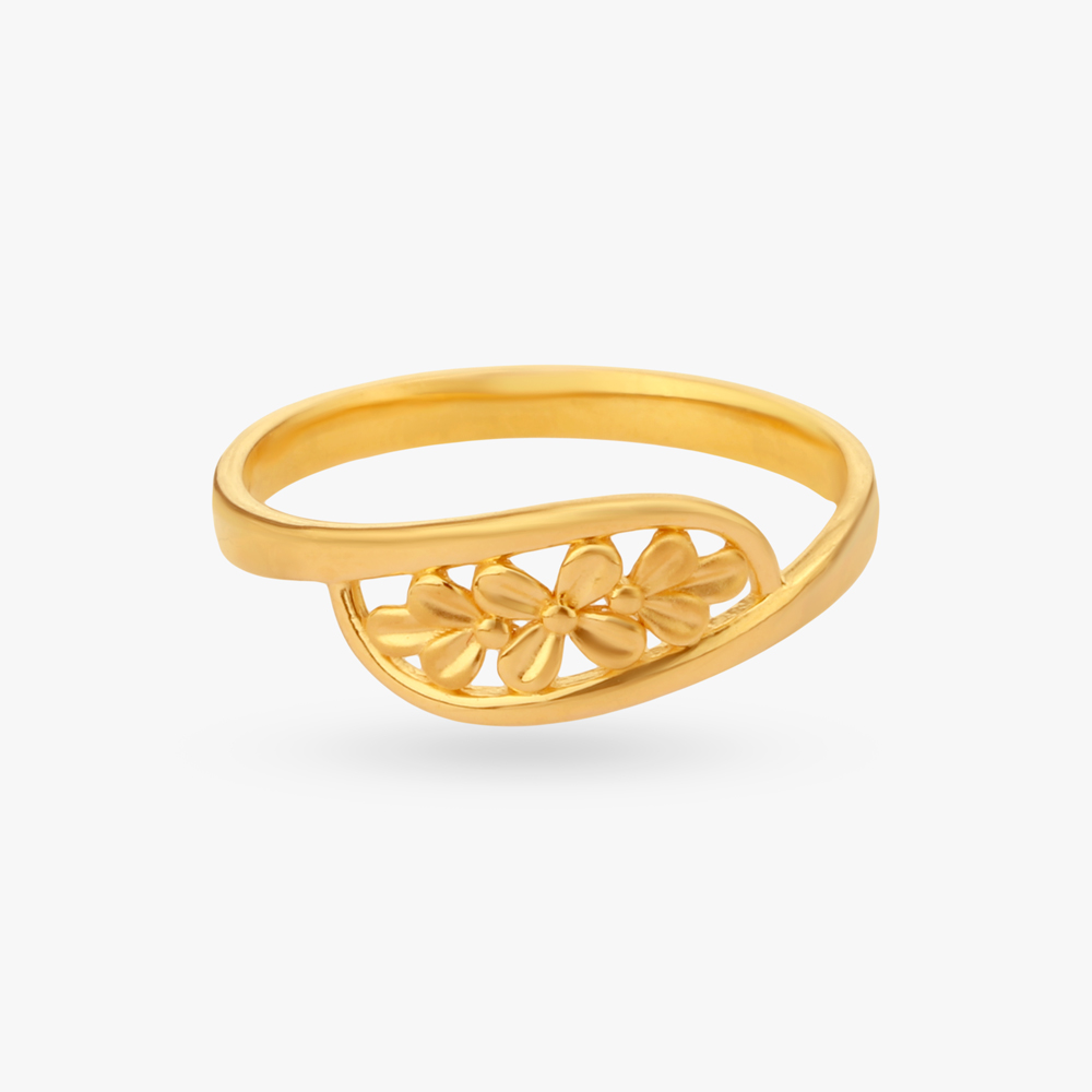 Petal Whisper Gold Ring,,hi-res image number null