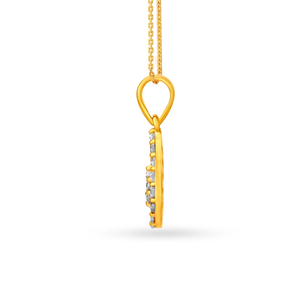 

Captivating Leaf Motif Gold Pendant