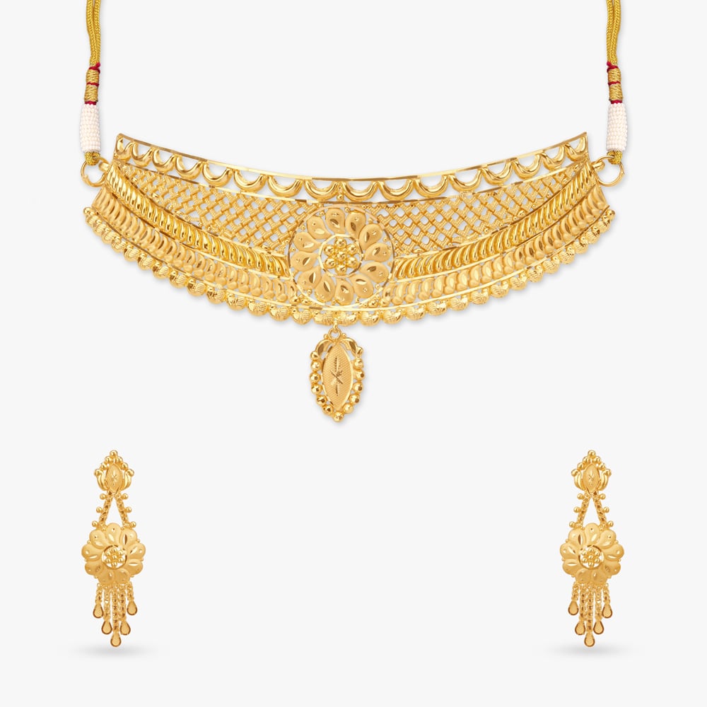

Royal Charm Gold Necklace Set