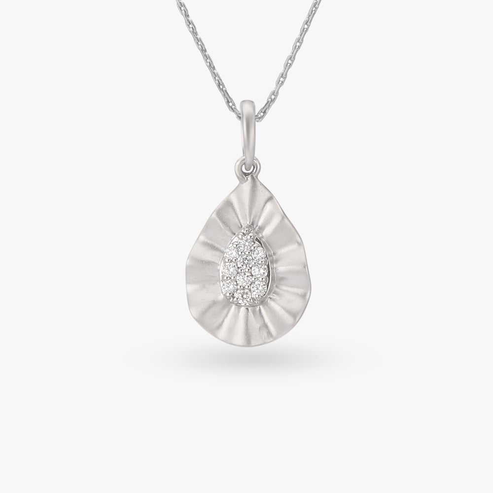 

Glistening Diamond Pendant