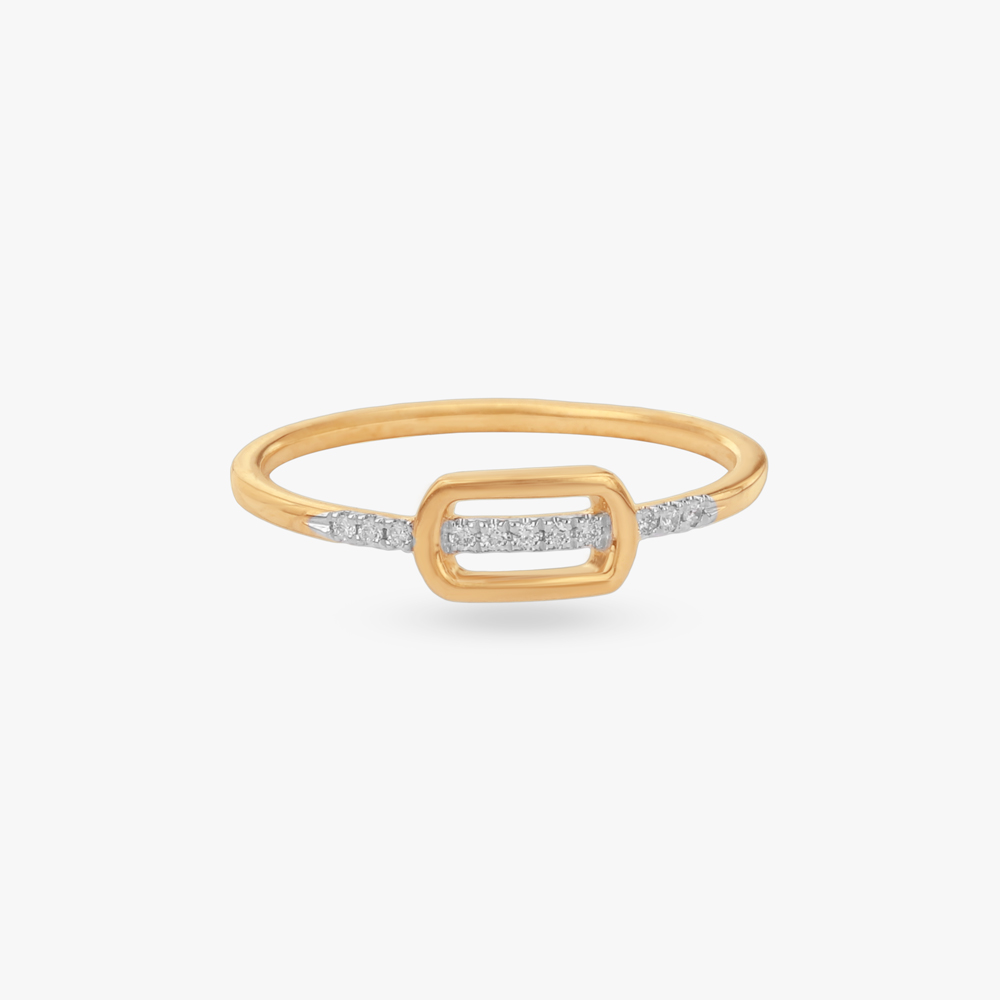 

Linear Frame Diamond Ring