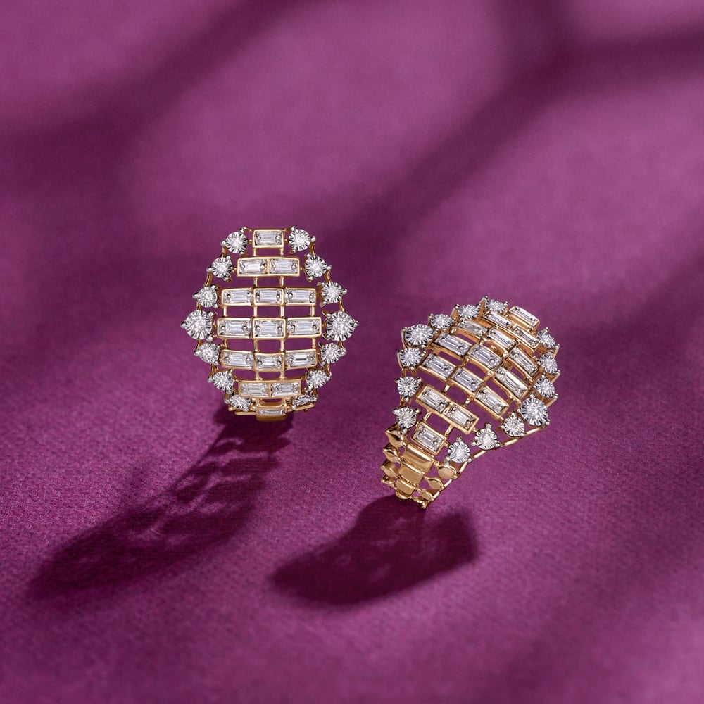 Stylish Floral Gold and Diamond Stud Earrings-baongoctrading.com.vn
