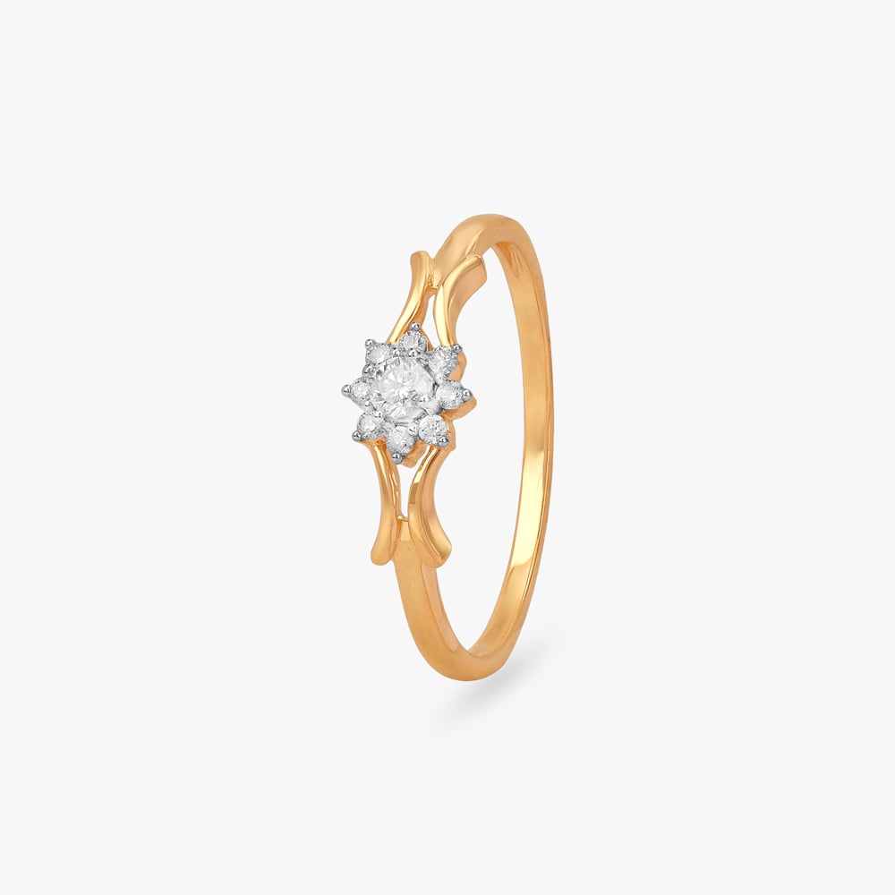 Charming 18 Karat Yellow Gold And Floral Diamond Ring,,hi-res image number null
