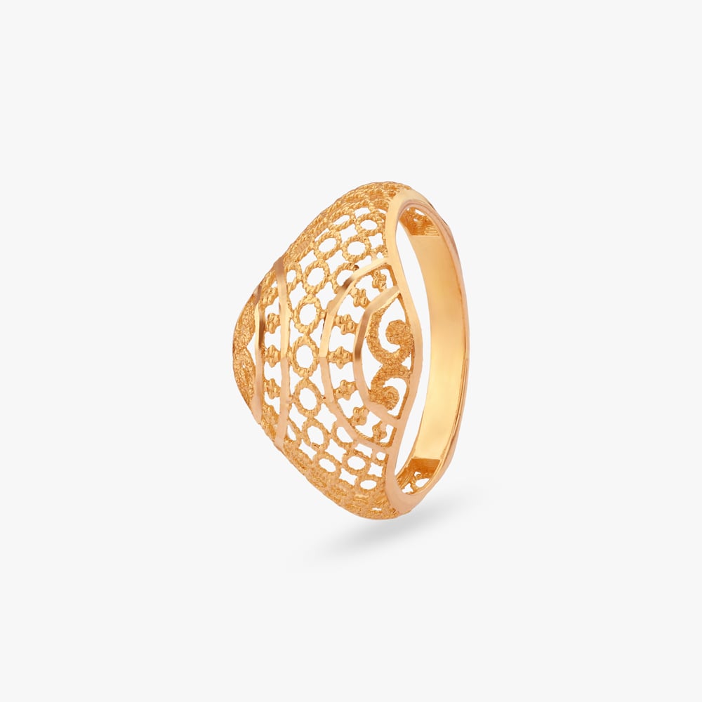 

Vintage Filigree Gold Ring