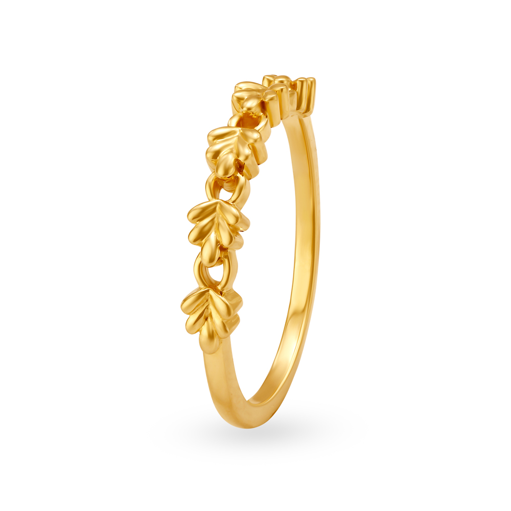 Buy Stunning 22 Karat Gold Floral Motif Ring at Best Price | Tanishq UAE