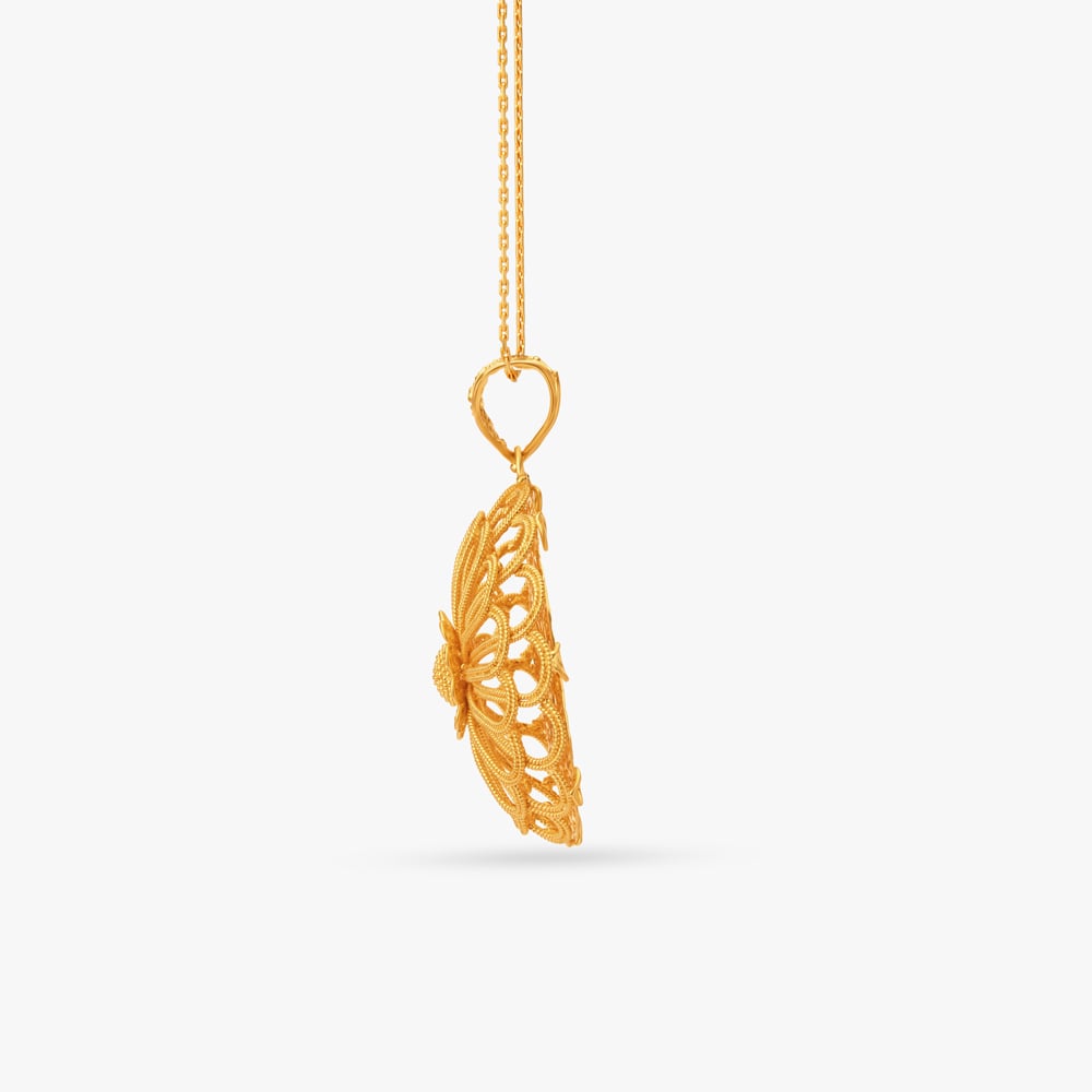 Nature-Inspired Gold Pendant,,hi-res image number null