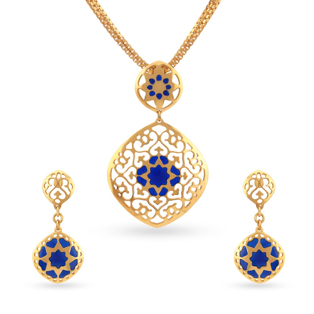 Gold Jaali-work Pendant and Earrings Set
