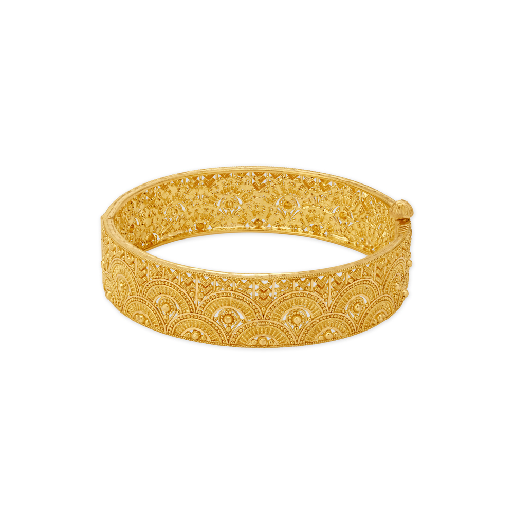 Enthralling Bold Gold Bala Bangle