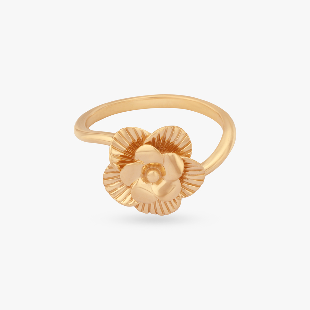 

Petal Layer Gold Ring
