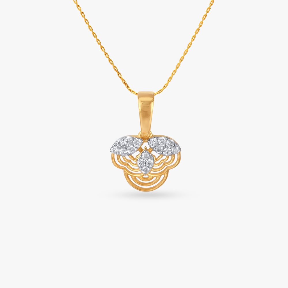 

Petal Art Diamond Pendant