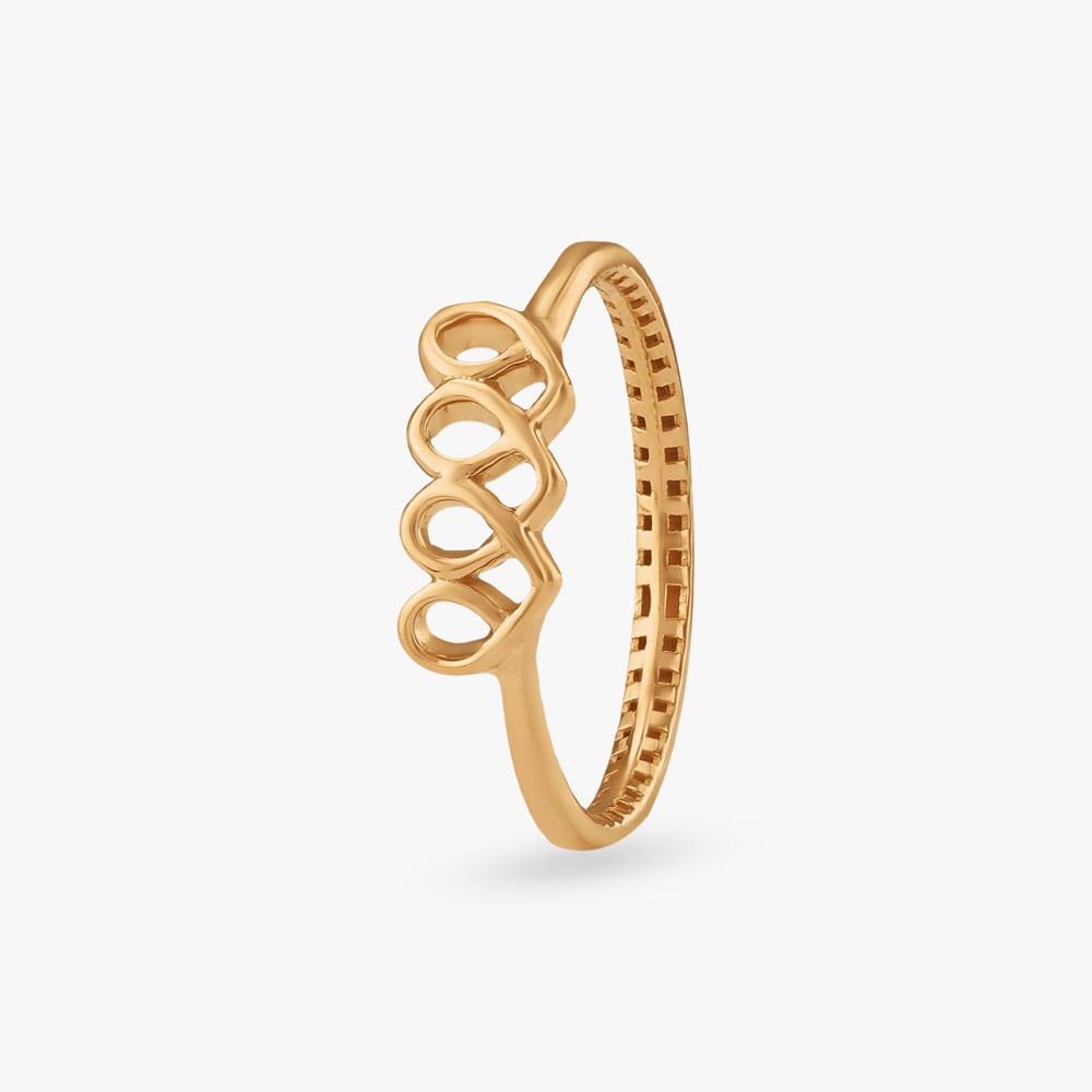 

Sculpt Ridge Gold Ring