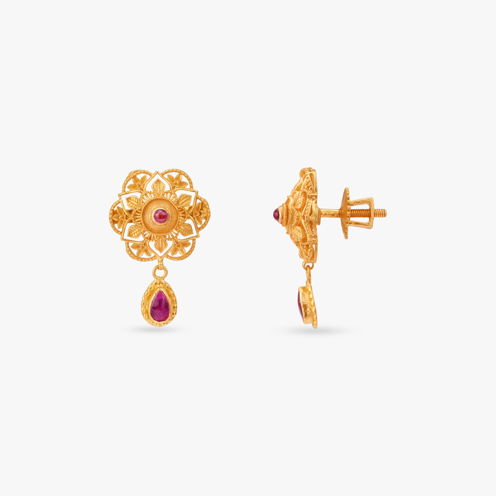 Floral Filigree Gold Pendant with Chain and Earrings Set,,hi-res image number null