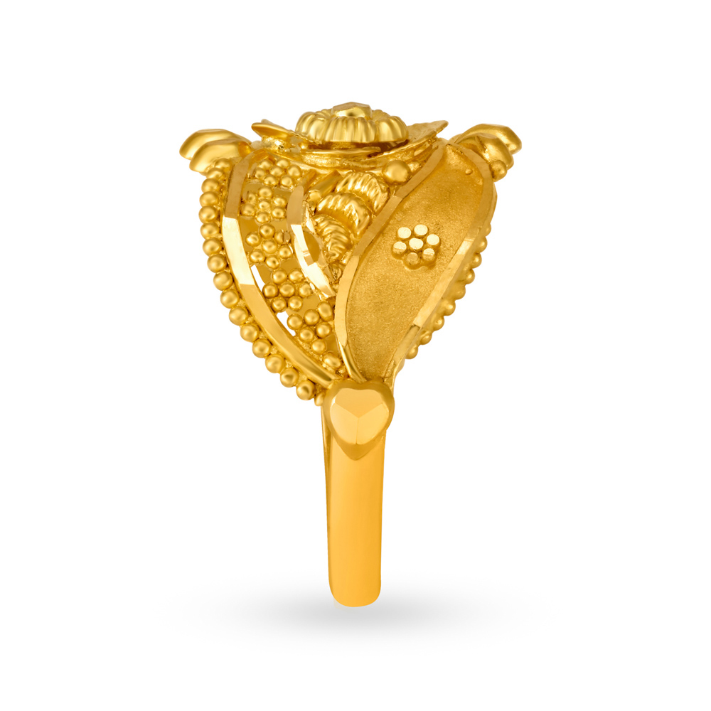 Quintessential Floral Pattern Gold Finger Ring,,hi-res image number null