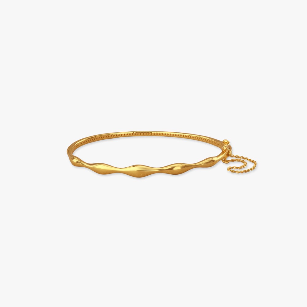

Ripple Curve Gold Bangle
