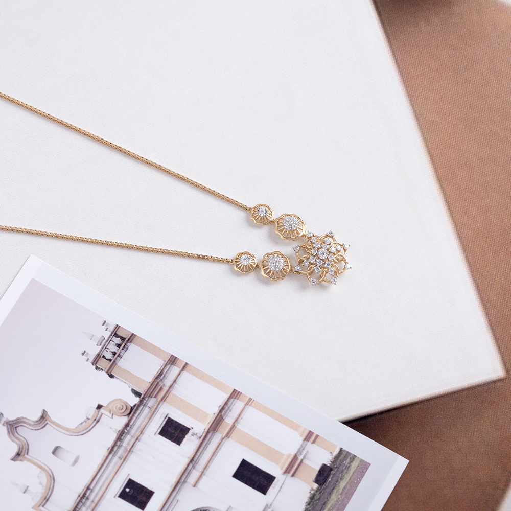 Crochet Glow Gold and Diamond Necklace,,hi-res image number null
