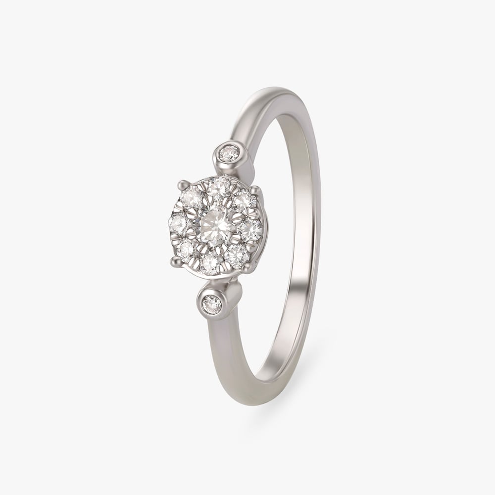 

Eminent Diamond Finger Ring