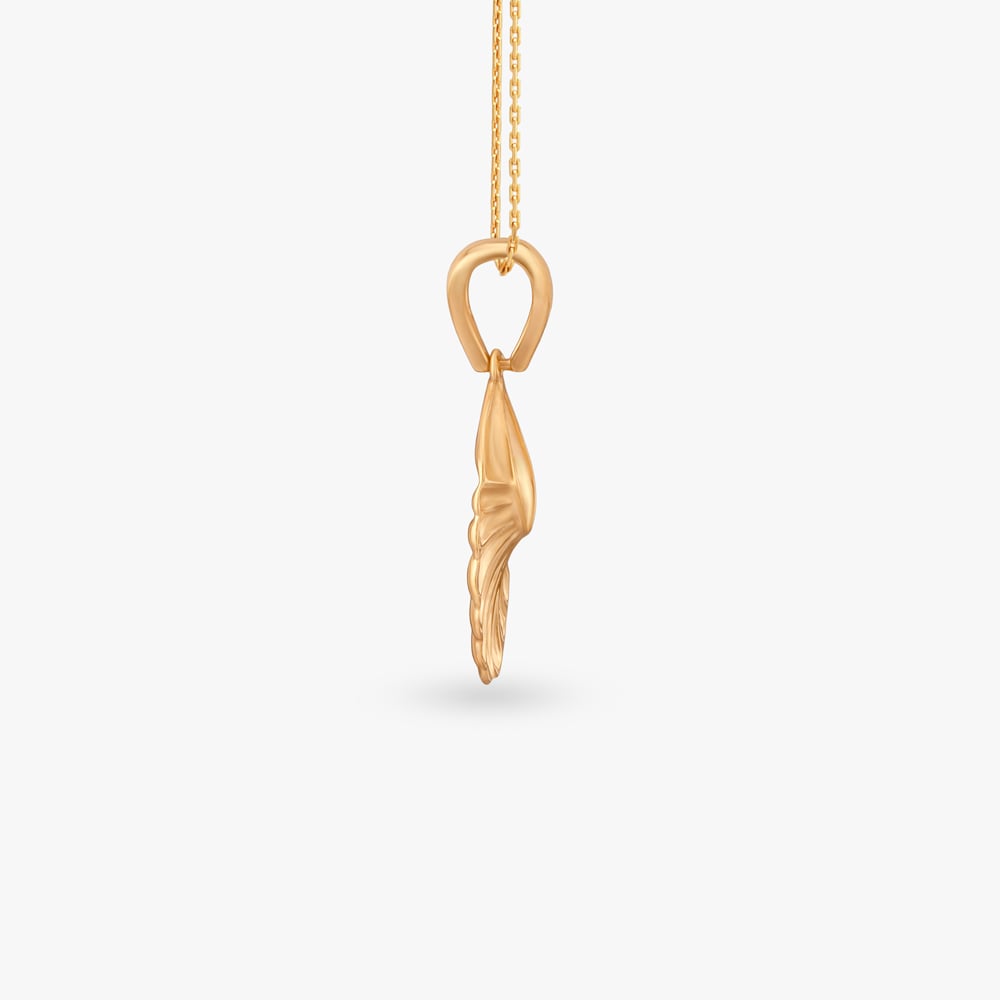 

Scalloped Glow Gold Pendant