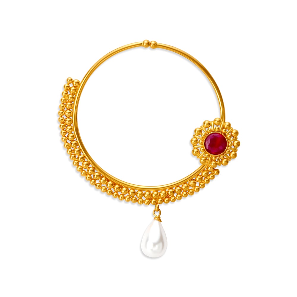 Opulent Gold Nath for the Contemporary Bride,,hi-res image number null