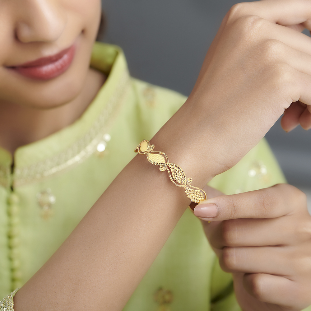 Classy Paisley Bangle,,hi-res image number null